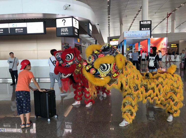 华体会hth|昨天，开州让重庆江北国际机场无数游客驻足停留，到底怎么回事？(图14)
